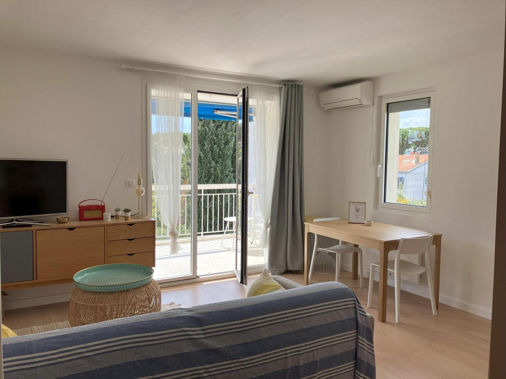 Mer & Relax - Parking - Wifi - Terrasse - Mer Saint-Cyr-sur-Mer Exteriér fotografie